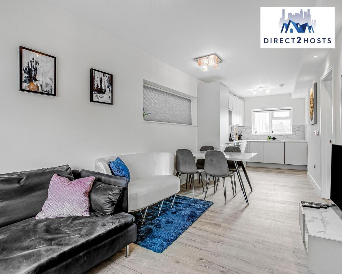 Premium Deals ! Last-Minute Deal ! Modern And Stylish Two Bedroom Apartments By Direct2Hosts With Great Location! London W3 7Lu, United Kingdom ! By Nancy Properties Short Lets & Serviced Accommodation! Exterior photo